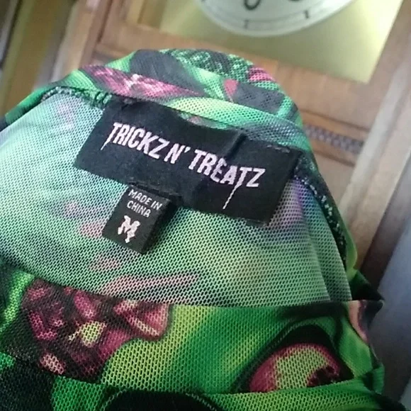 Dolls Kill Green Skull Crop Top - Picture 5 of 5